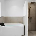 In With Sauna - D62710 بيت للعطل