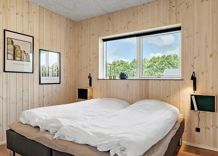 In With Sauna - D62710 *